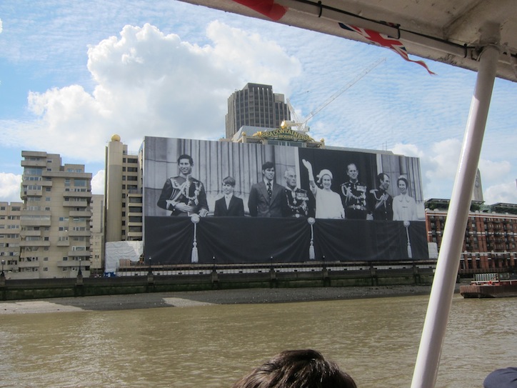 The royal family approves of our day trip to Greenwich.