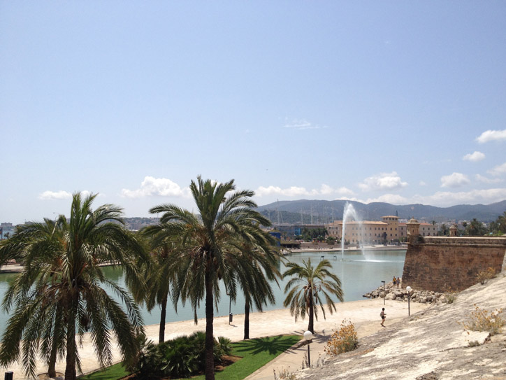 The fountain in front of the cathedral