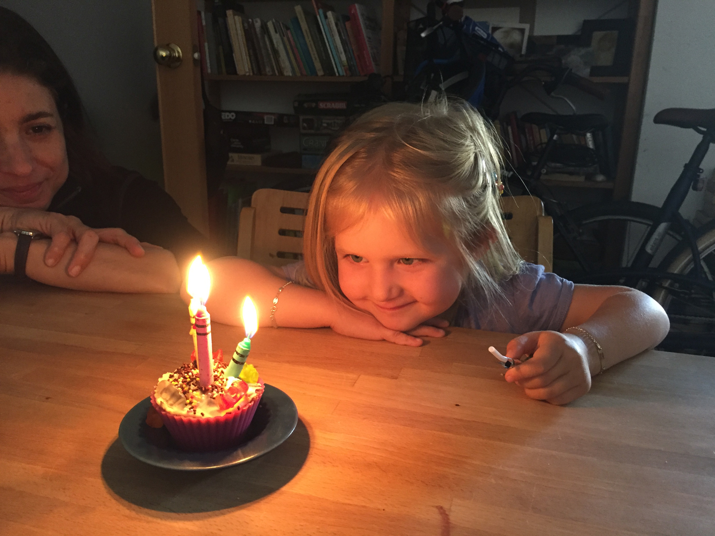 I love aunt Ale - she made me a belated birthday cupcake!