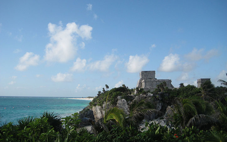 Main temple of tulum Tulum_Arriving_thumb.jpg