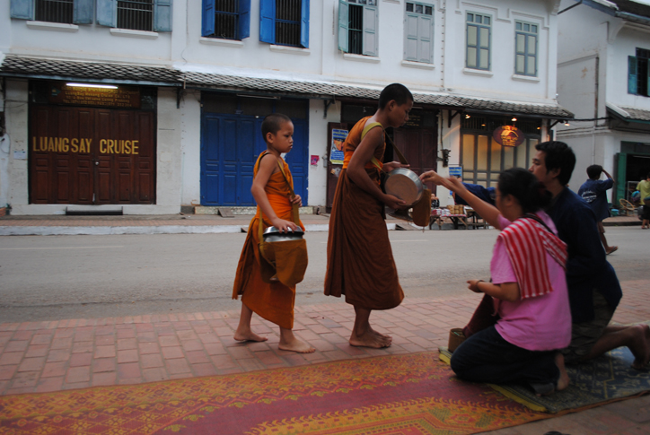 Mini monks