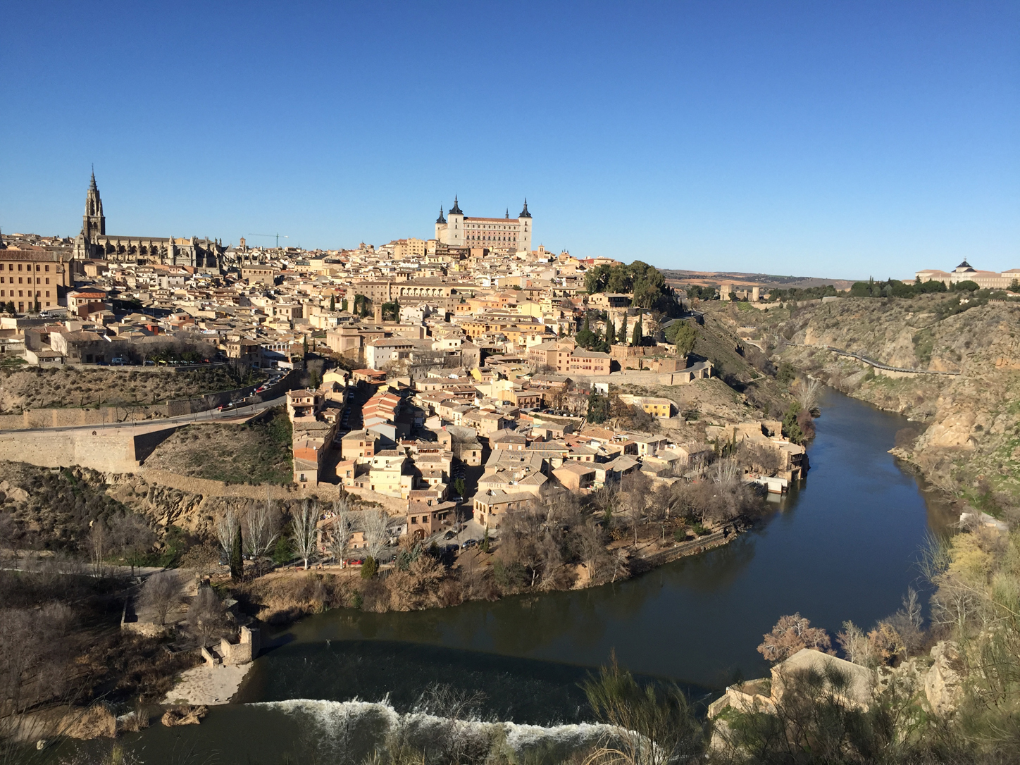 Like a postcard, Toledo in all its glory.