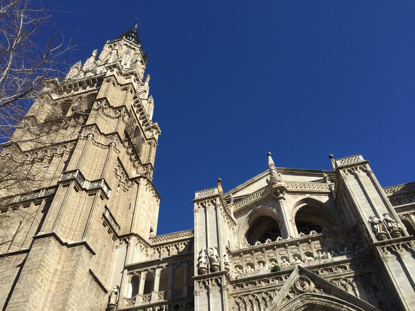 Lunch in Toledo with blinding blue skies.